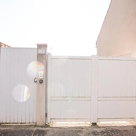 La Brocante De Paul ! Avec Piscine, Jardin, Et Parking Prives ! 别墅 *
